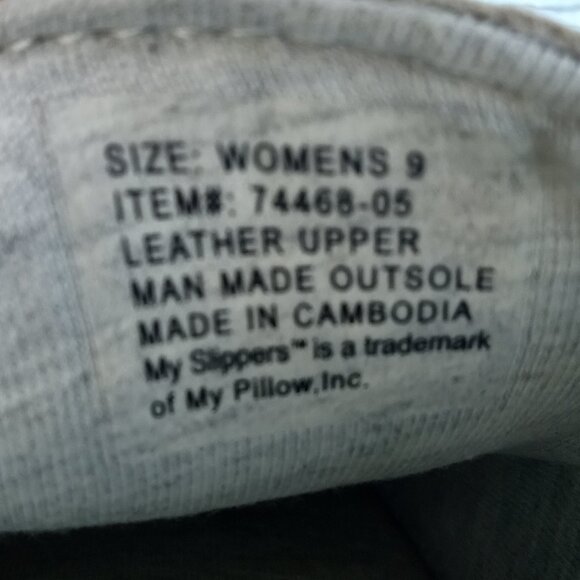 MY SLIPPERS‎ My Pillow NEW Indoor/outdoor all season Beach Beige Moccasin Size 9 - Picture 9 of 9